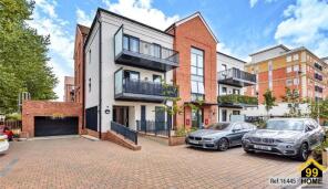 Flat 4, 1 Corinthian Court, Station Approach, Ruislip HA4 8FA