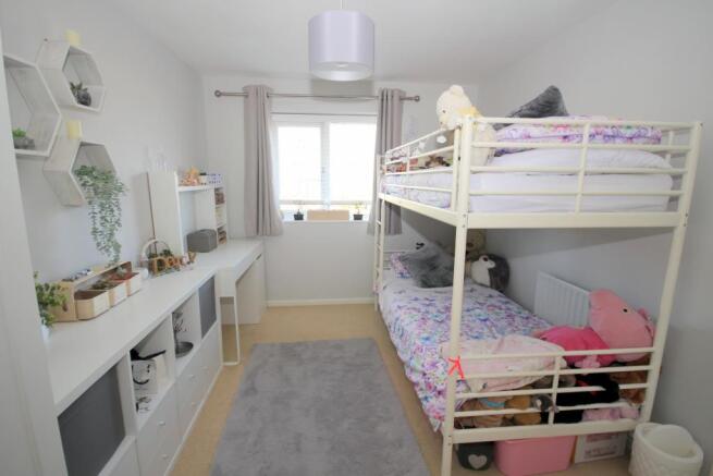 BEDROOM 2