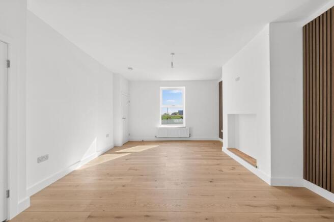 3 bed Terraced for sale Image 7
