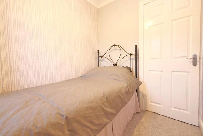 3 bed Semi-Detached for sale Image 12