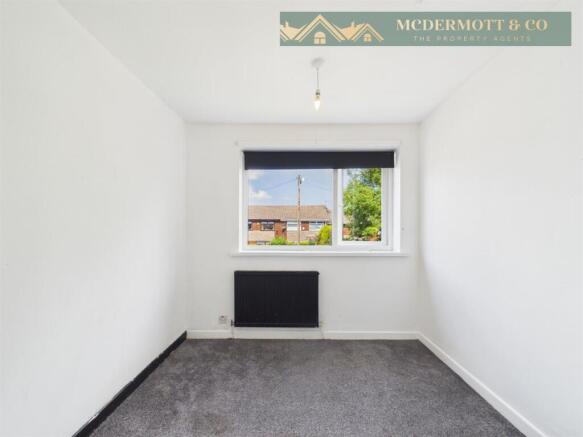 3 bed Terraced for sale Image 8