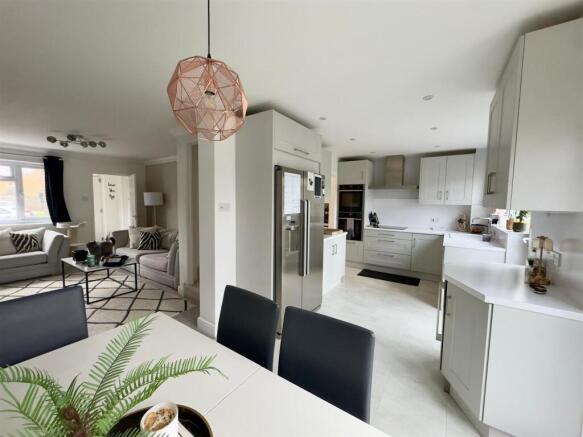 Kitchen / Dining Room