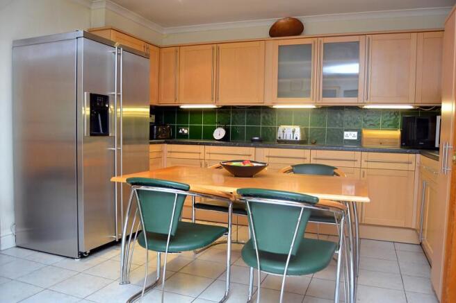 Kitchen alt view