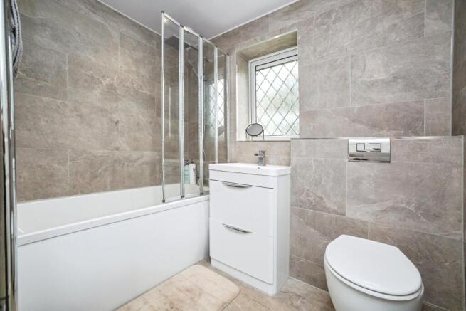 3 bed Semi-Detached for sale Image 6