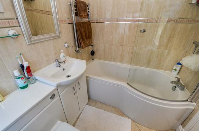 En Suite Bathroom