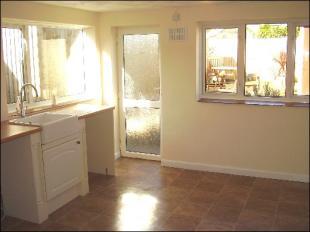 Kitchen (2)