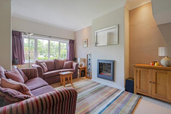 4 bed Semi-Detached for sale Image 5
