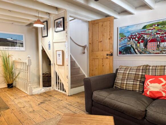 Barras Square EweMove Staithes-10