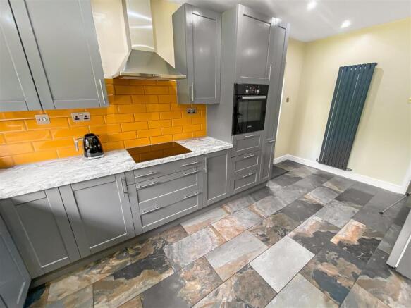 Kitchen/Dining Room