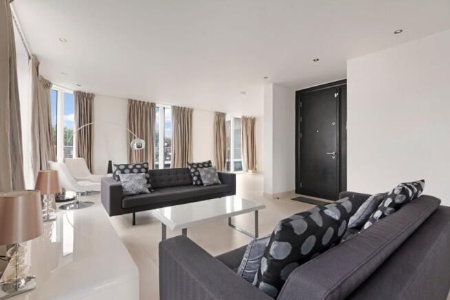 Entrance/Living Room