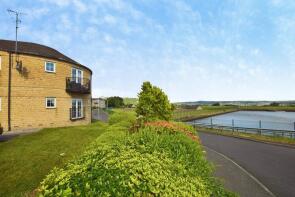 36, Agincourt Drive, Gilstead, Bingley BD16 3JY