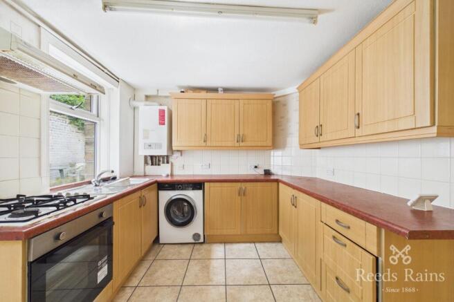 3 bed Terraced to rent Image 4