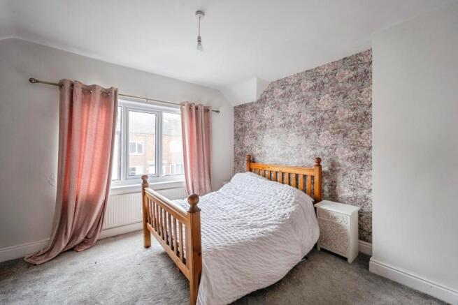 3 bed Semi-Detached for sale Image 9