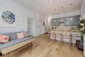 Flat 5, 60, Warwick Gardens, London W14 8PP