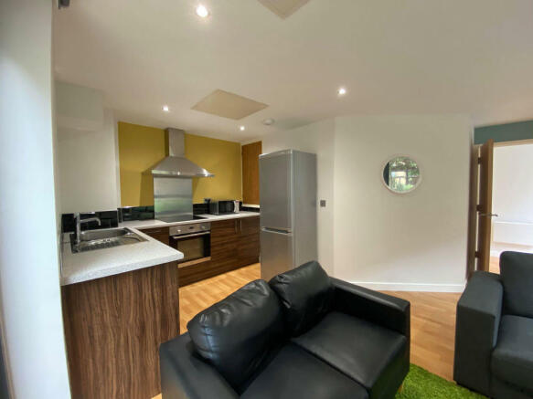 Photo 10