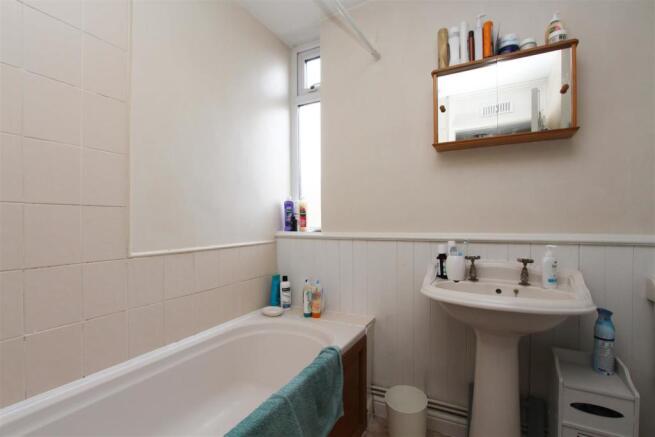 Bathroom.jpg