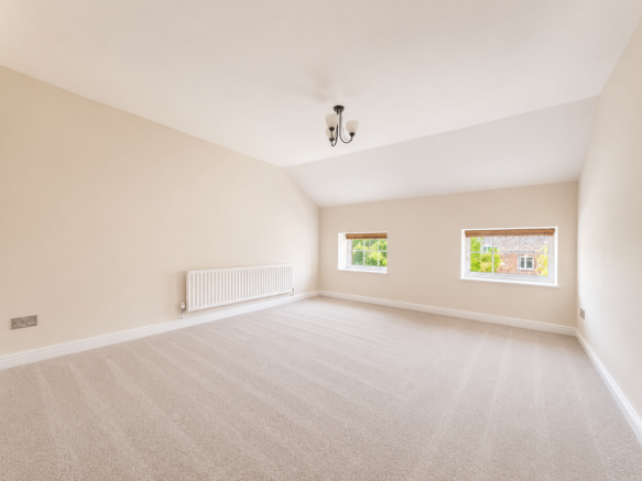 4 bed Semi-Detached for sale Image 10