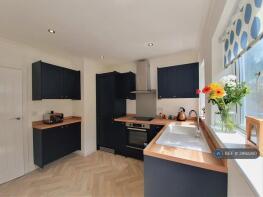 142, Leybourne Drive, Nottingham NG5 5GJ