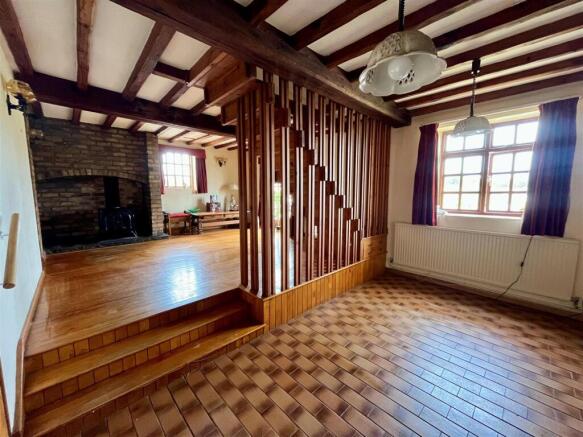 3 bed Detached for sale Image 8