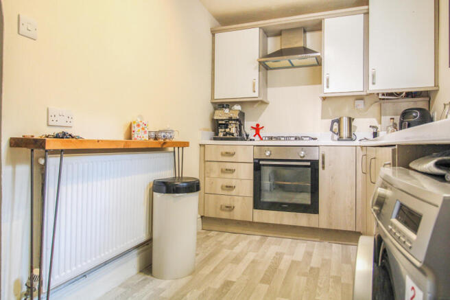 2 bed Semi-Detached for sale Image 6