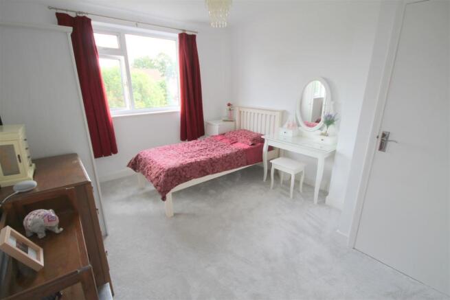 BED3.JPG