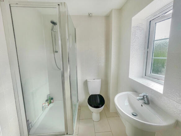 3 bed Semi-Detached for sale Image 12