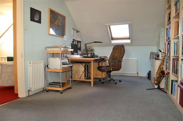 Study / bedroom