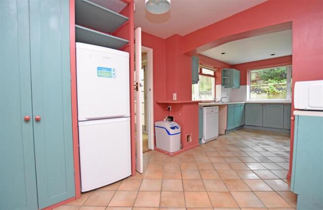 Kitchen II.JPG
