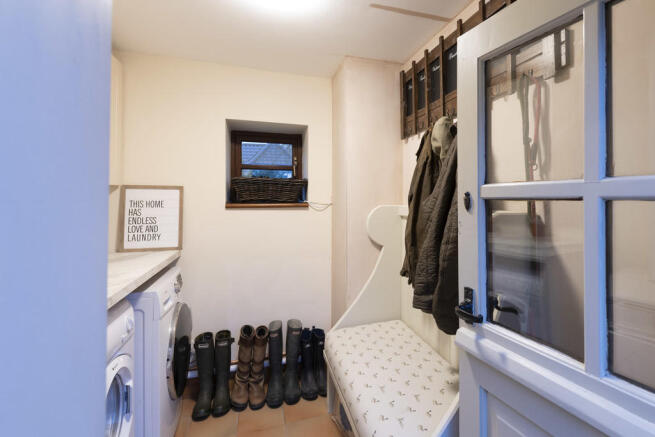 Laundry and boot ...
