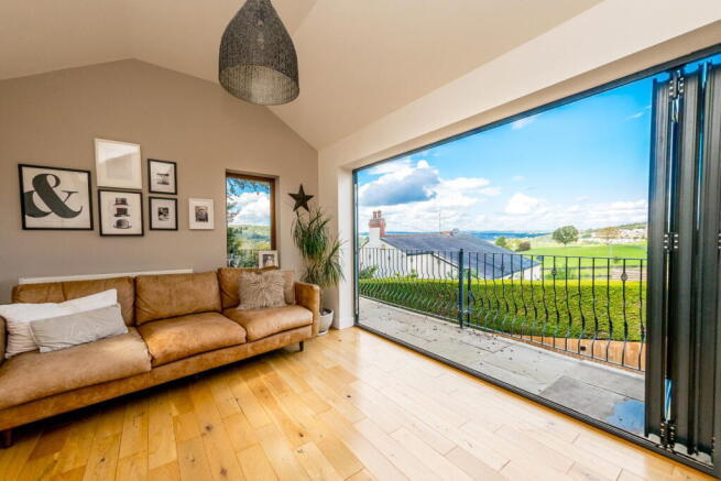 Dene Top, Far Dene, Highburton, HD8 photo 2