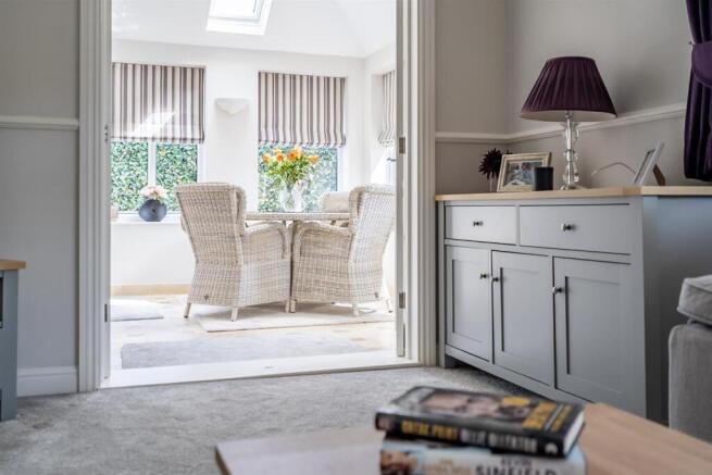 4 bed Detached for sale Image 8