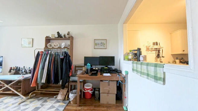 1 bed Flat for sale Image 4