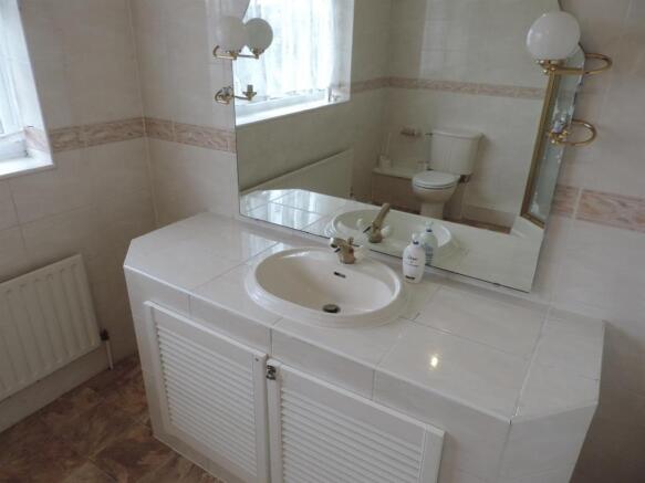 Ensuite shower room