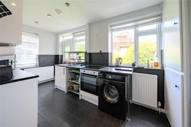 2 bed Semi-Detached for sale Image 5