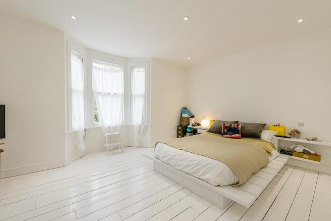 8272478-interior05-800-web.jpg