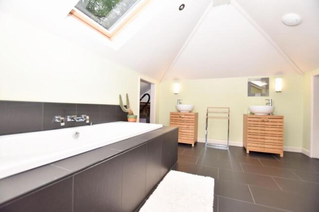 Master En-suite