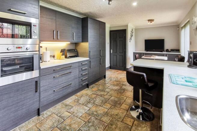 Kitchen/Breakfast