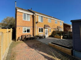 27, Willow Close, Hoyland, Barnsley S74 0EL