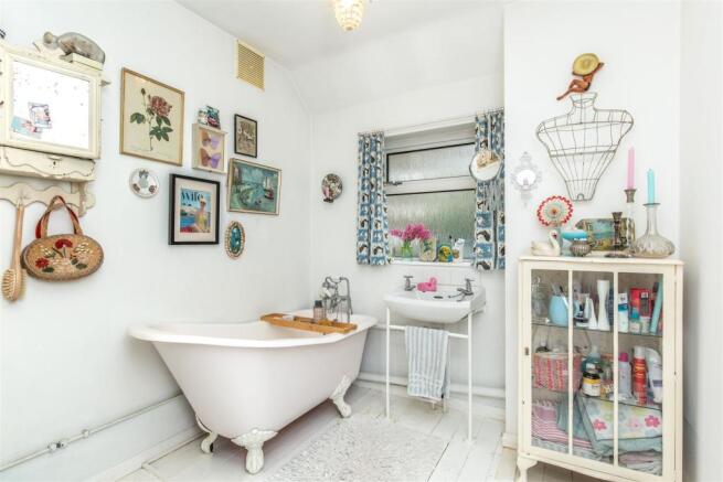 17 Hereward Way23.jpg