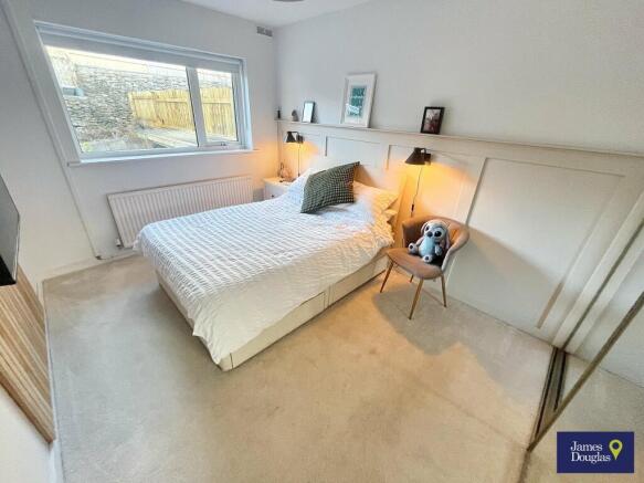 Bed1