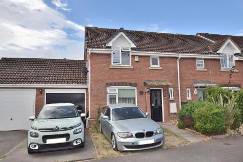 Churchill Drive, Brough With St. Giles