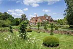 Grattons, The Green, Dunsfold, Godalming GU8 4LU