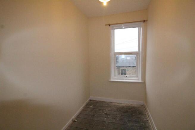 3 bed Terraced for sale Image 8