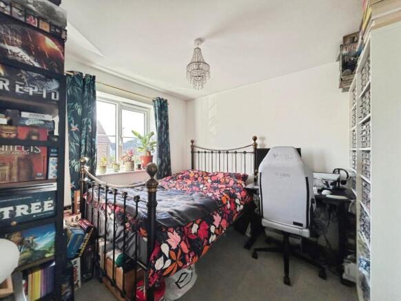 3 bed Semi-Detached for sale Image 10