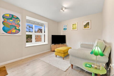 Evelyn Denington Road, London, E6 5XY