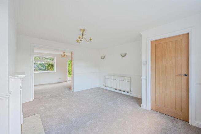 Sandown Avenue, Mickleover, Derby photo 4