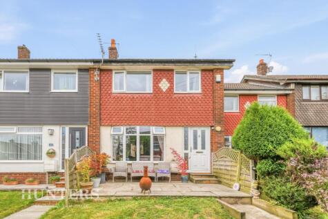 Shaftesbury Drive, Wardle, OL12 9LS