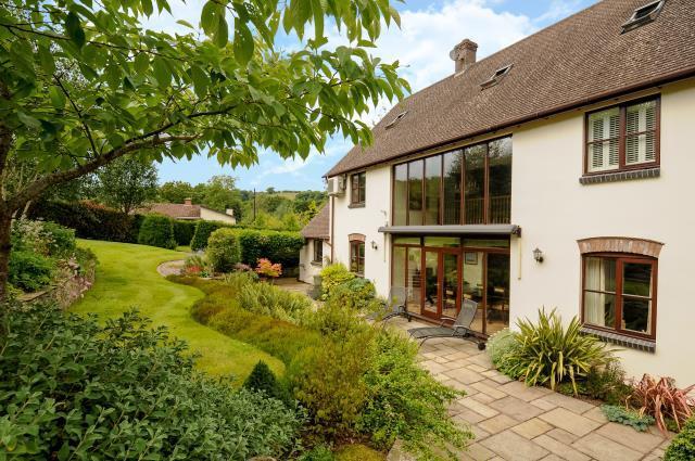 Large rear terrace adjoing the dining room