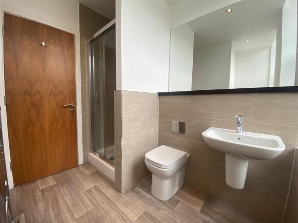 1 bed Apartment to rent Image 7
