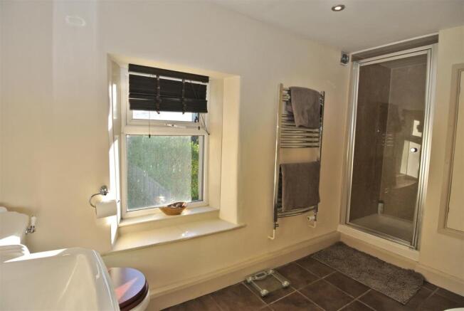 Separate Shower Cubi